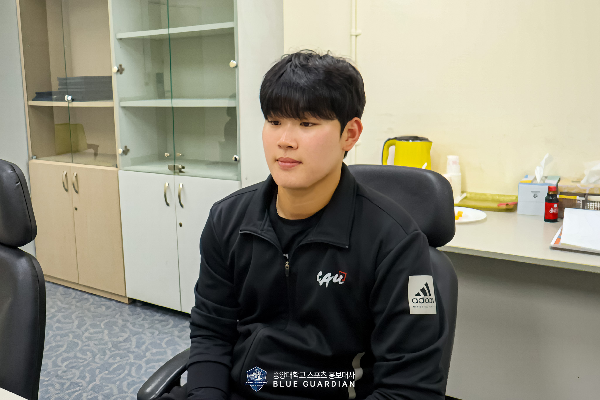 김정환 기사1 로고.jpg